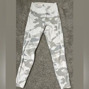Better Bodies Camo leggings